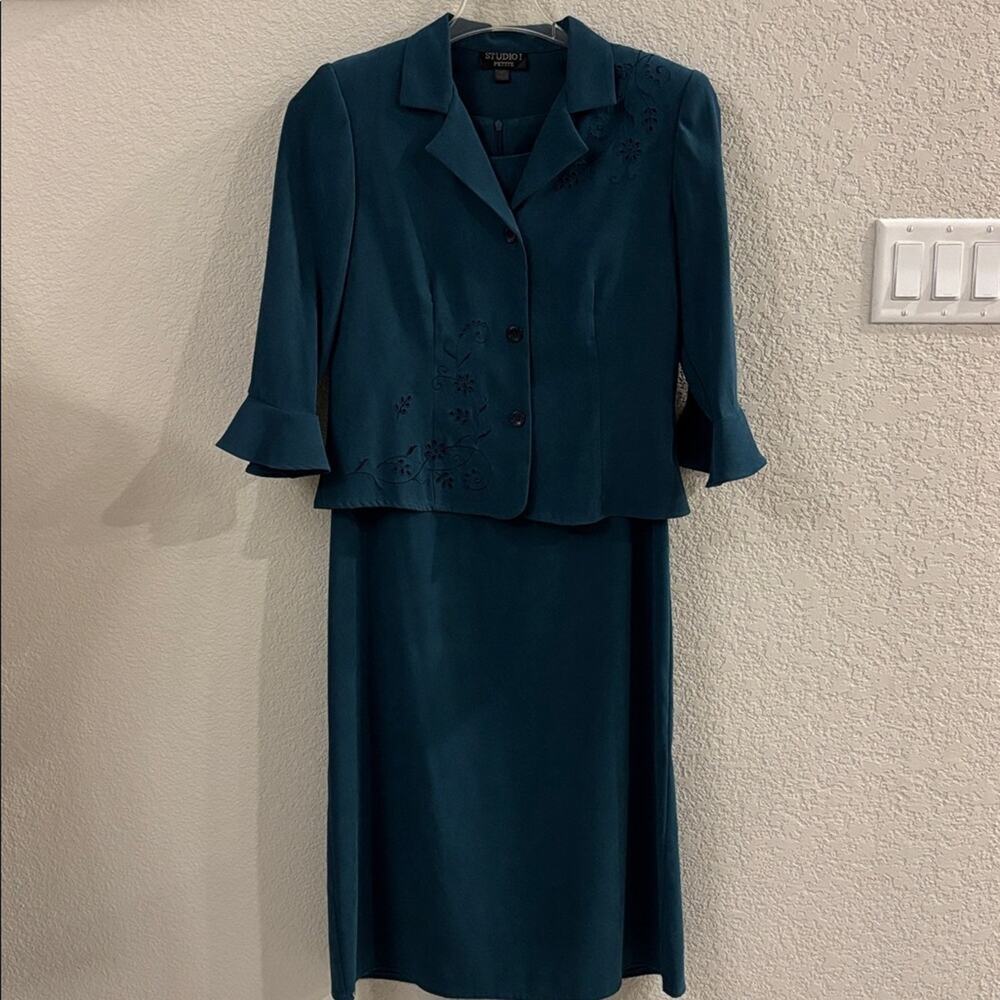 Studio I Petite Teal Green Two Piece Dress Suit 8 Petite